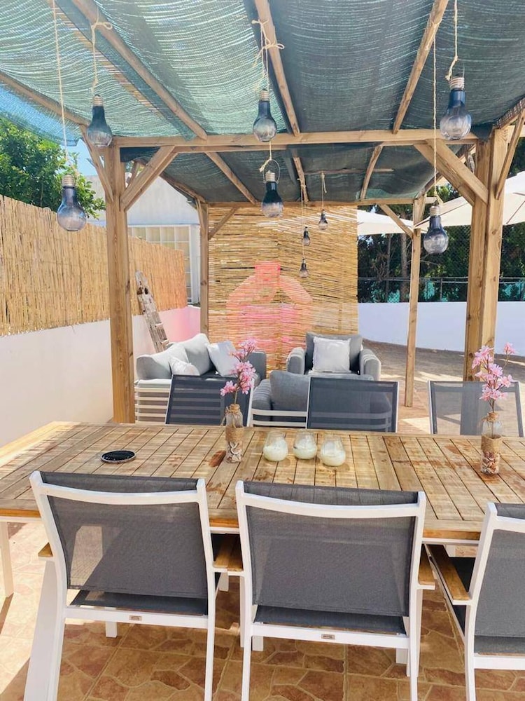 Ibiza Sunshine Hideaway