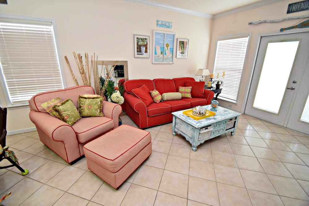 Spinnaker Pointe
