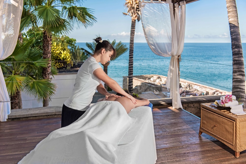 TUI BLUE Suite Princess - Adults Only