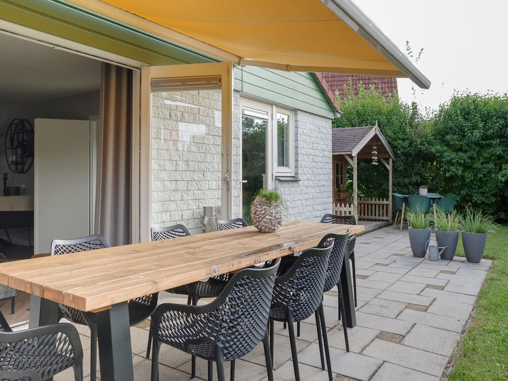 Holiday Home in Quiet Park With Garden