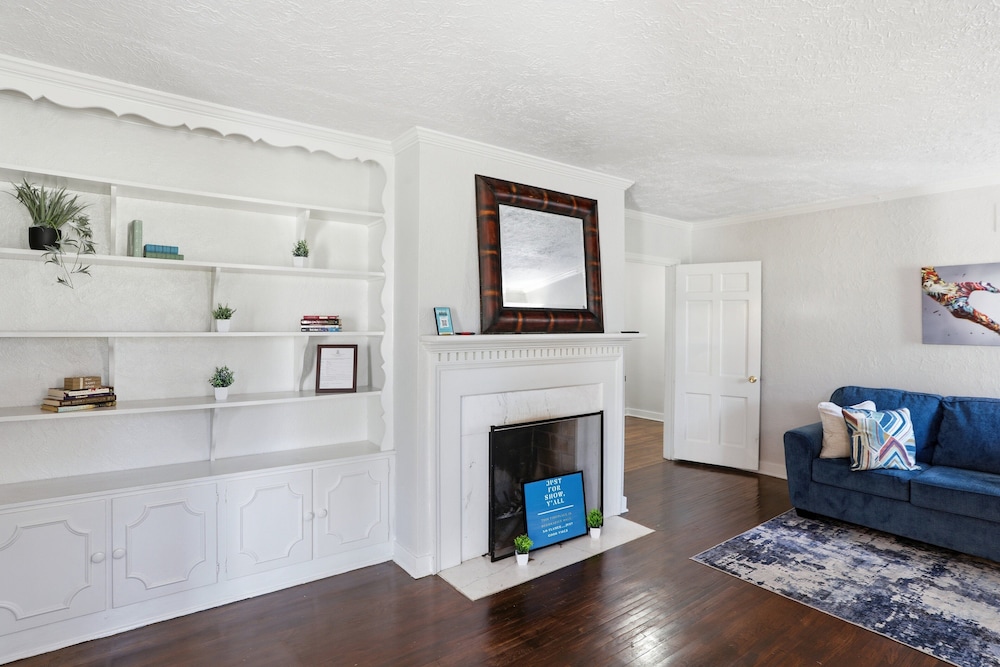 Bluff City Gem With Game Room 3 Bedroom Home
