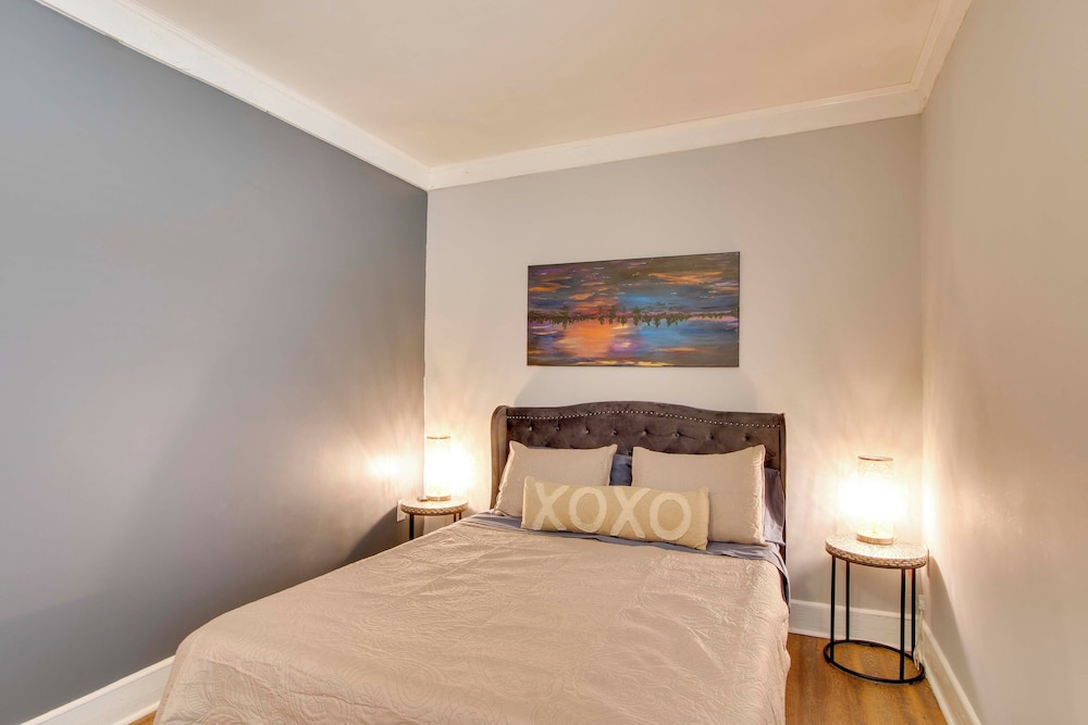 Commuter-friendly Rental Unit in Greenwood!