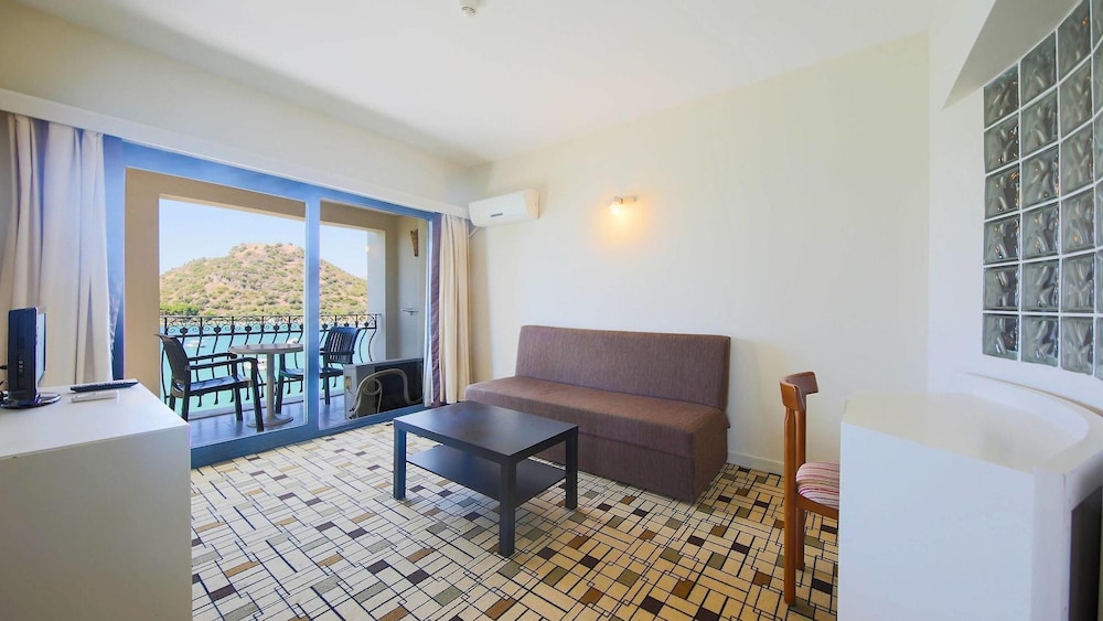 Sibyl Hotel Erythrai by Muup-All Inclusive