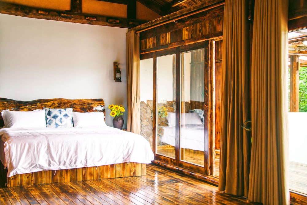 No.5 Valley Lodge