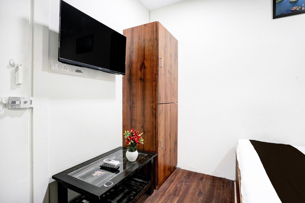 Super Hotel O BKC Santacruz East