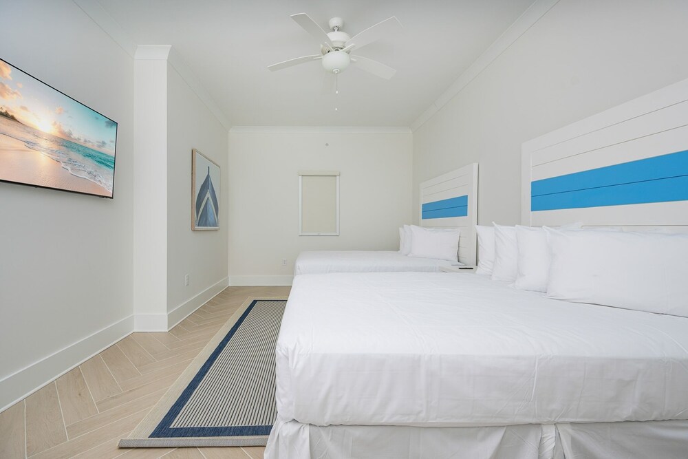 Phoenix Gulf Shores Ii 1702 3 Bedroom Condo