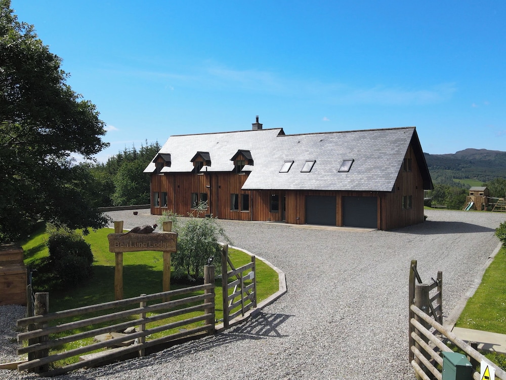 Ben Luna Lodge