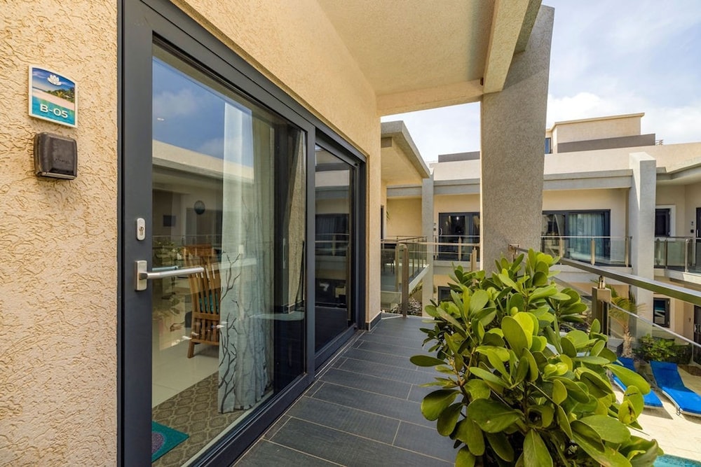 Waykiri Lux Condo 2 Balconies Near Marriott Ritz