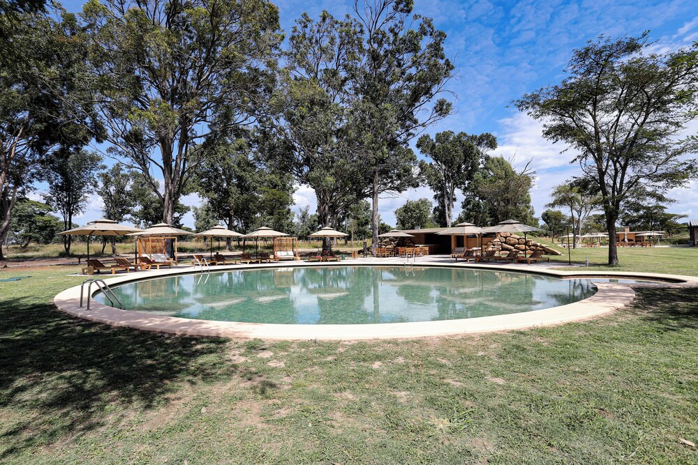 Mumba Lodge by Flow