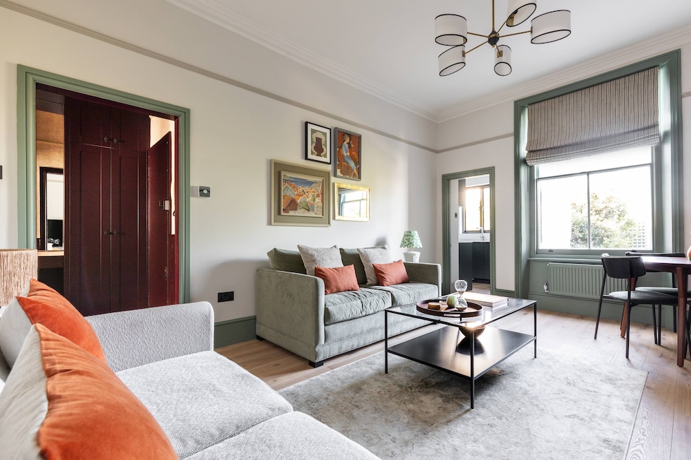 Eardley Crescent III by Onefinestay