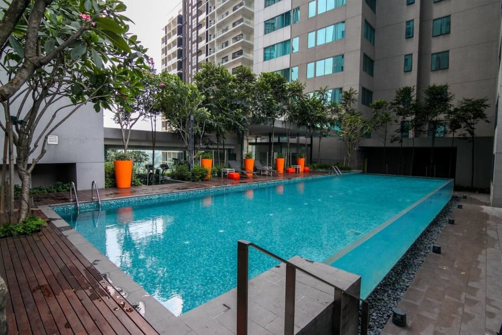 Summer Suites Residences By Plush