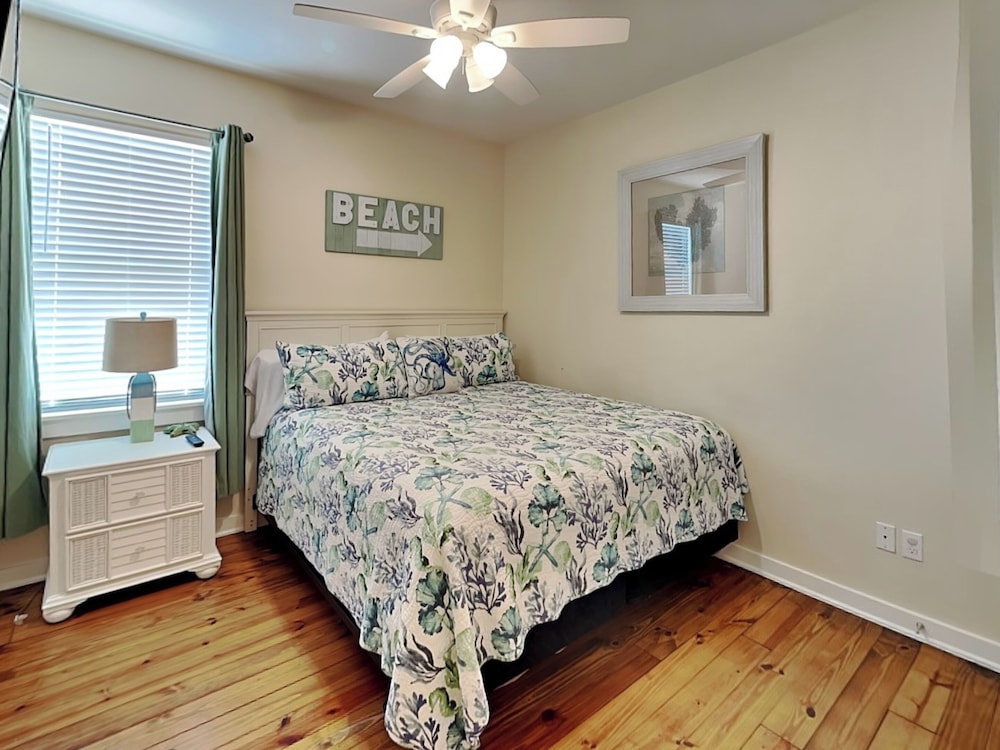 Reel Nauti by Silver Sands Vacation Rentals