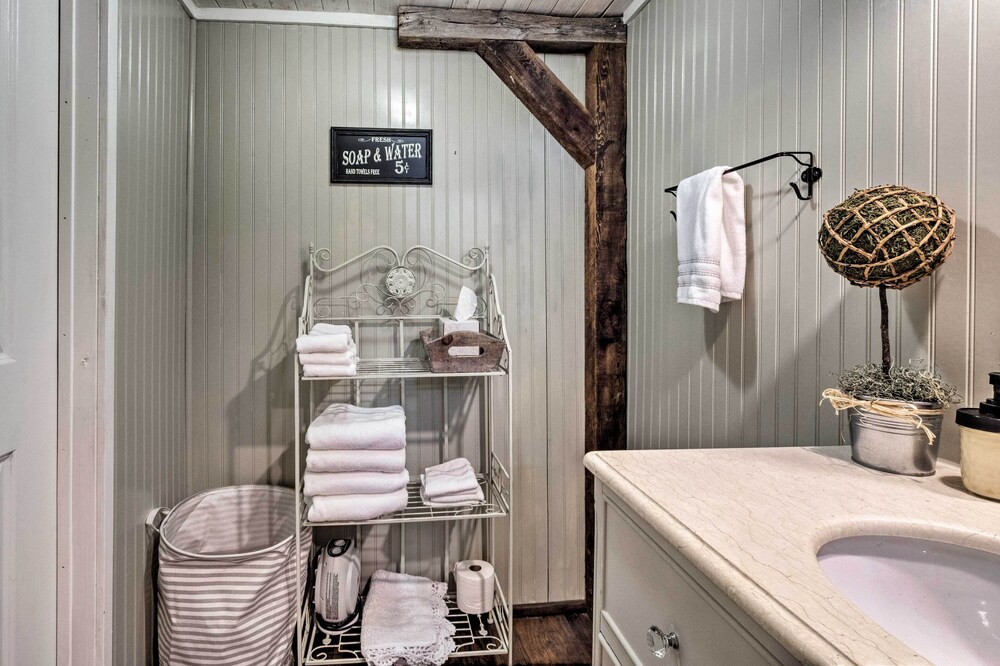 Charming Lake Travis Cottage 20mi to Dtwn Austin - Property Image 11