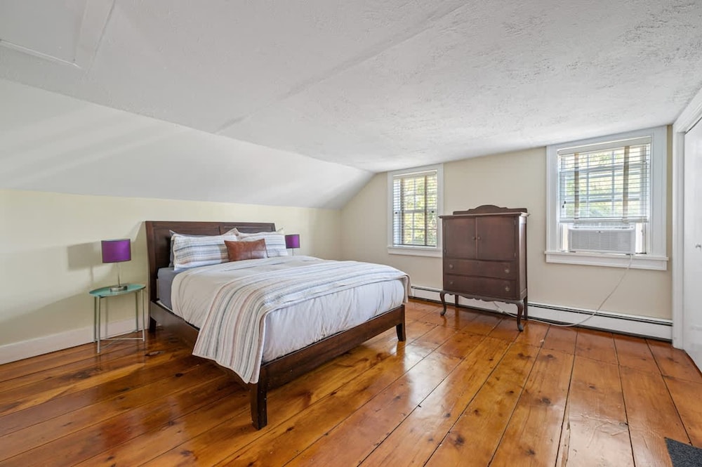 Perfect Upstate Home in Rhinebeck w low Fees