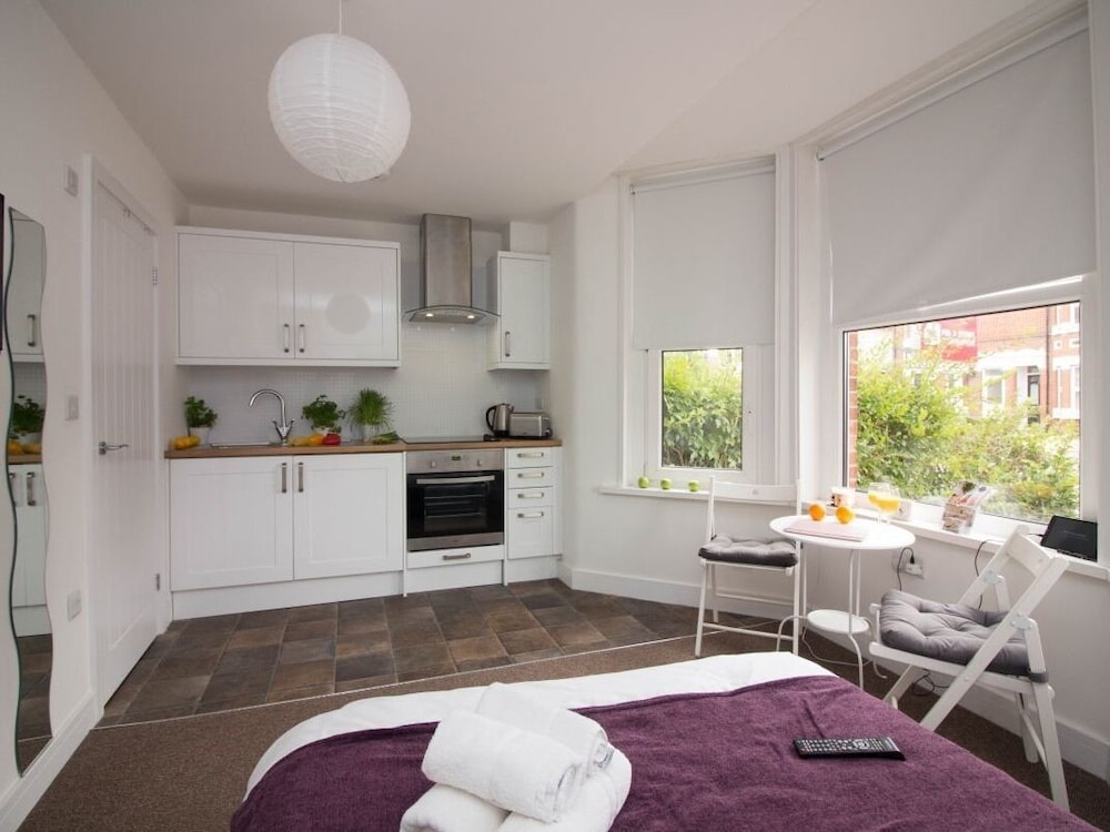 Beddoe Apartments