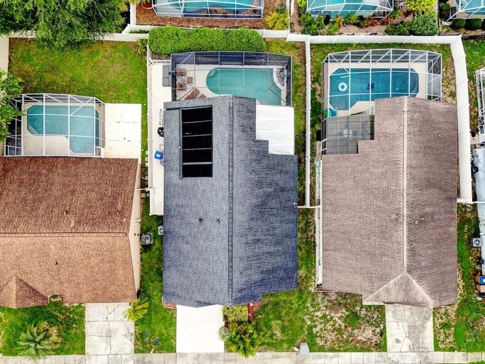 Cozy 3br Home W/ Private Pool Near Disney 3 Bedroom Villa