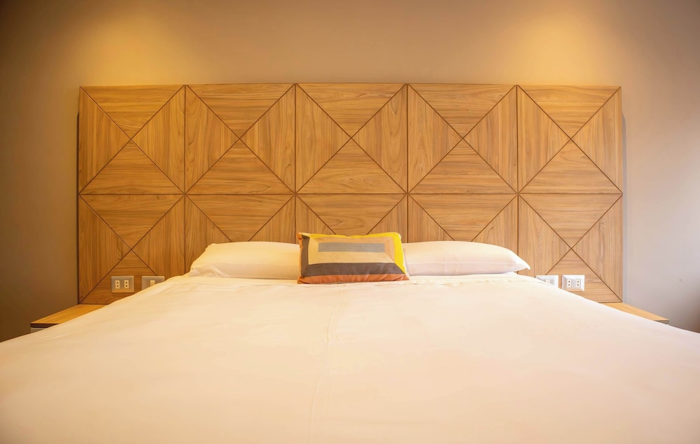 Sophisticated 1BR Stay in Prime Miraflores