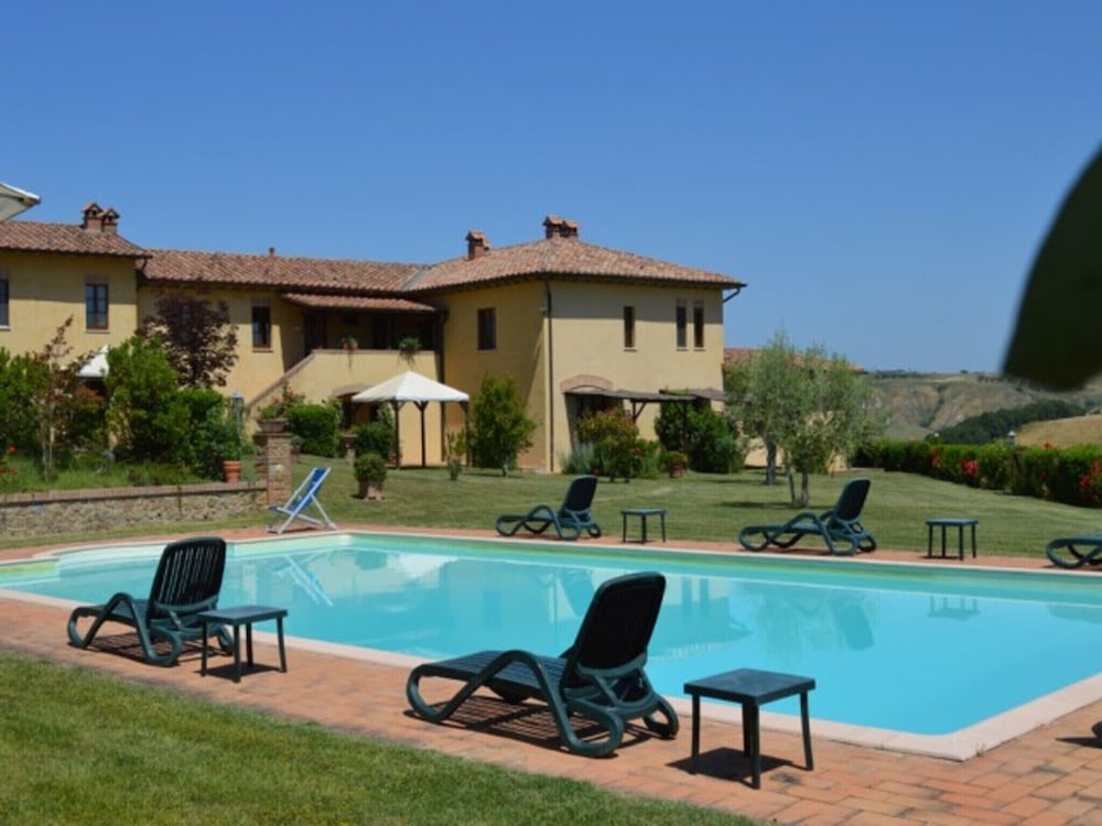 Charming Flat With Pool Surrounded by Nature