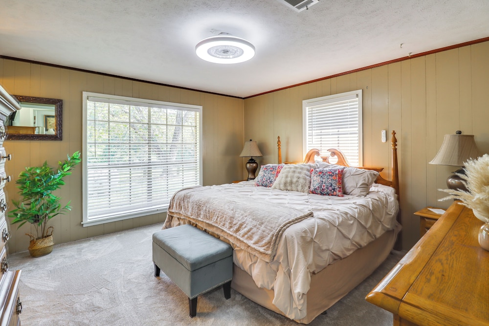Rural Retreat: Cypress Lake By Roosevelt St Park