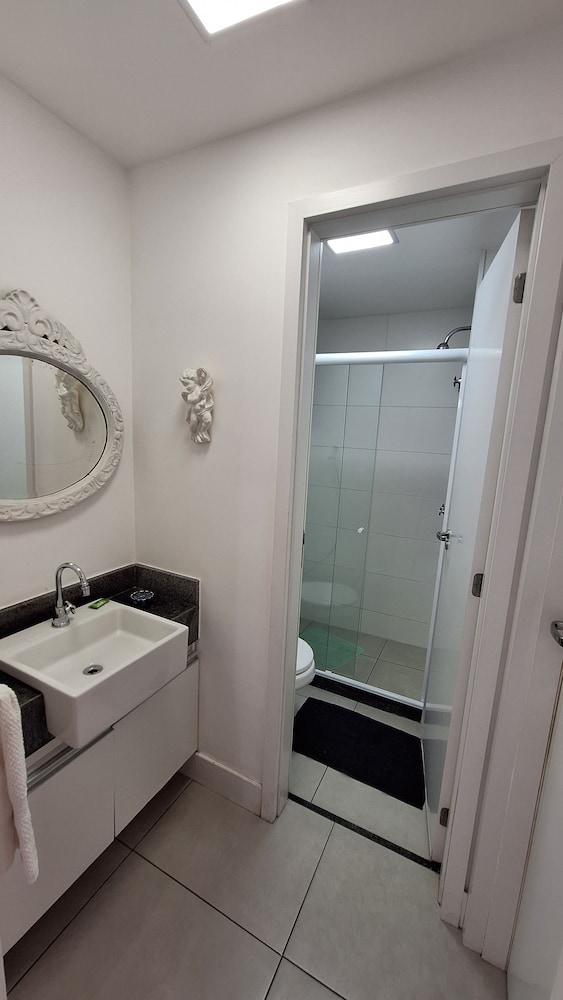 Apto moderno com miniquintal e piscina