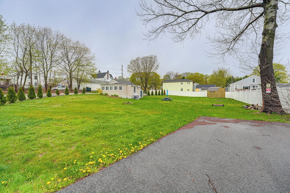 Large Yard: Walkable Cottage in Old Orchard Beach!