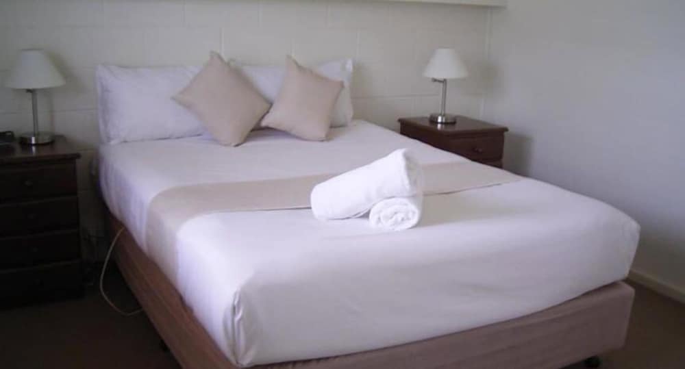 Tuscany Apartments