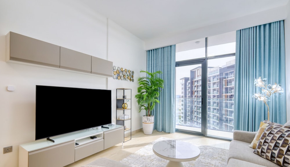 Exquisite Living in Riviera One Bedroom