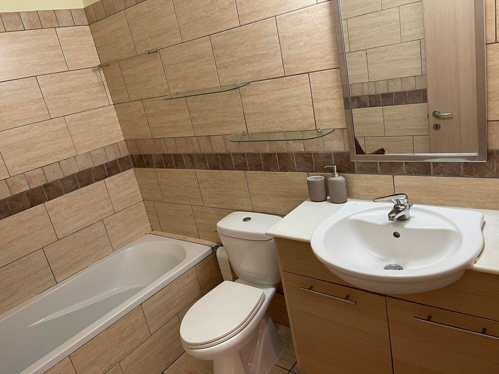 Stunning 1-bed Apartment in Larnaca Near the sea
