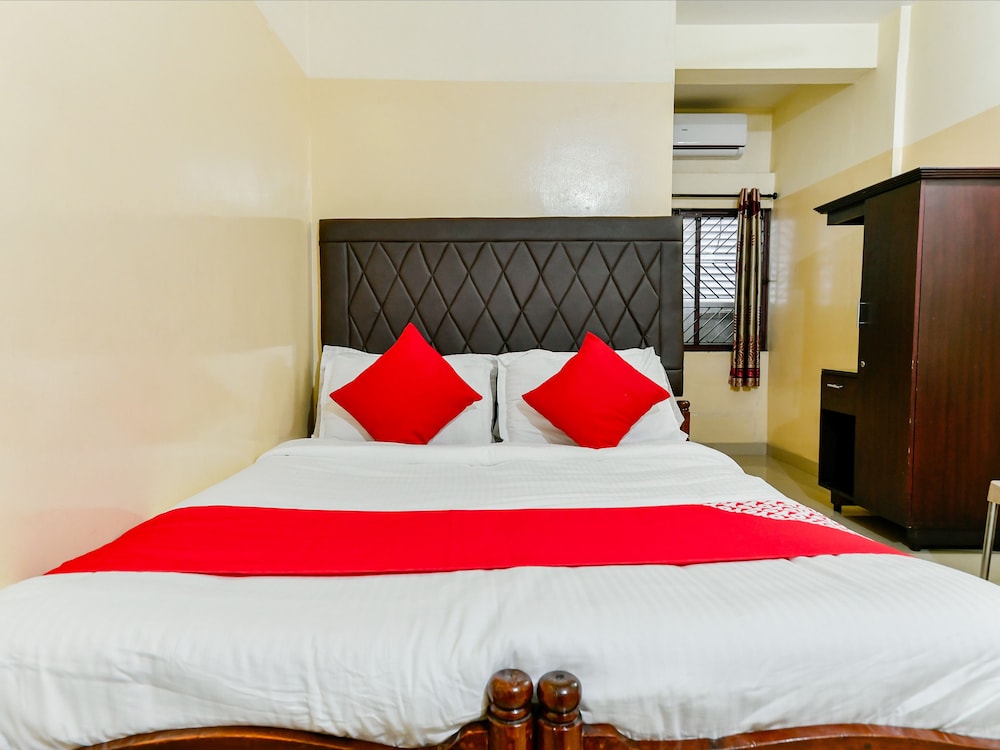 OYO 23115 Hotel Saravana view 3