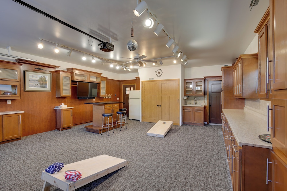 Dog-friendly! Silver Lake Escape Near Boat Ramp
