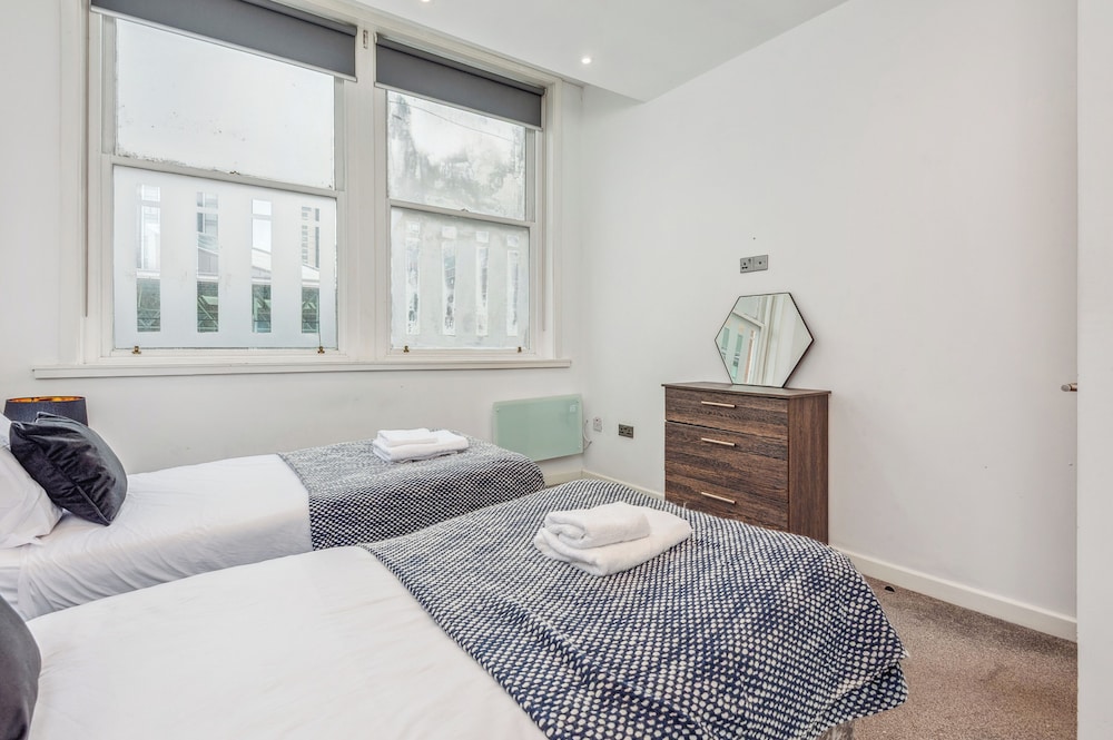 Central Liverpool Retreat