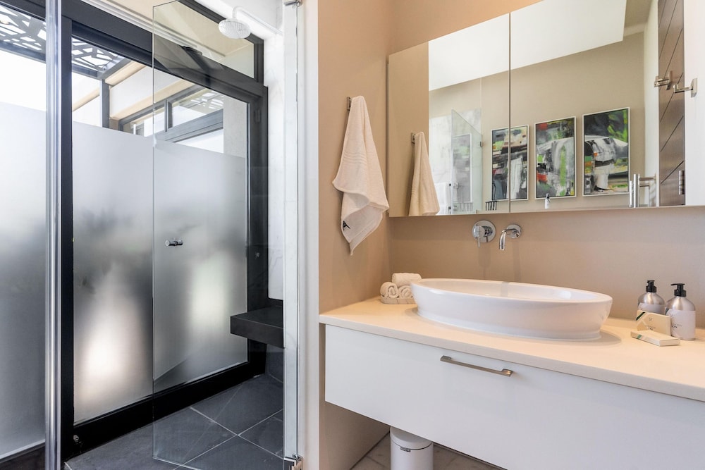Bakoven Palms Villa - Ultra Lux Villa With Jacuzzi