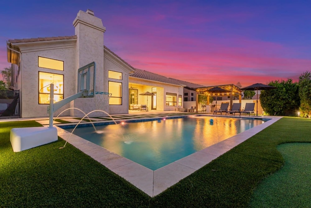 Anderson LUX Estate Private Bar Pool Sleeps 12