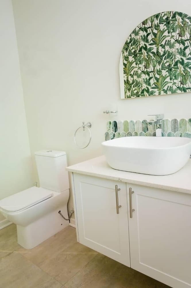 36 Alexander Guest House