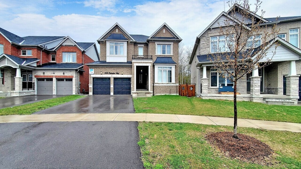 Family Modern Walkout Basement w Sauna Ski Resort 30min