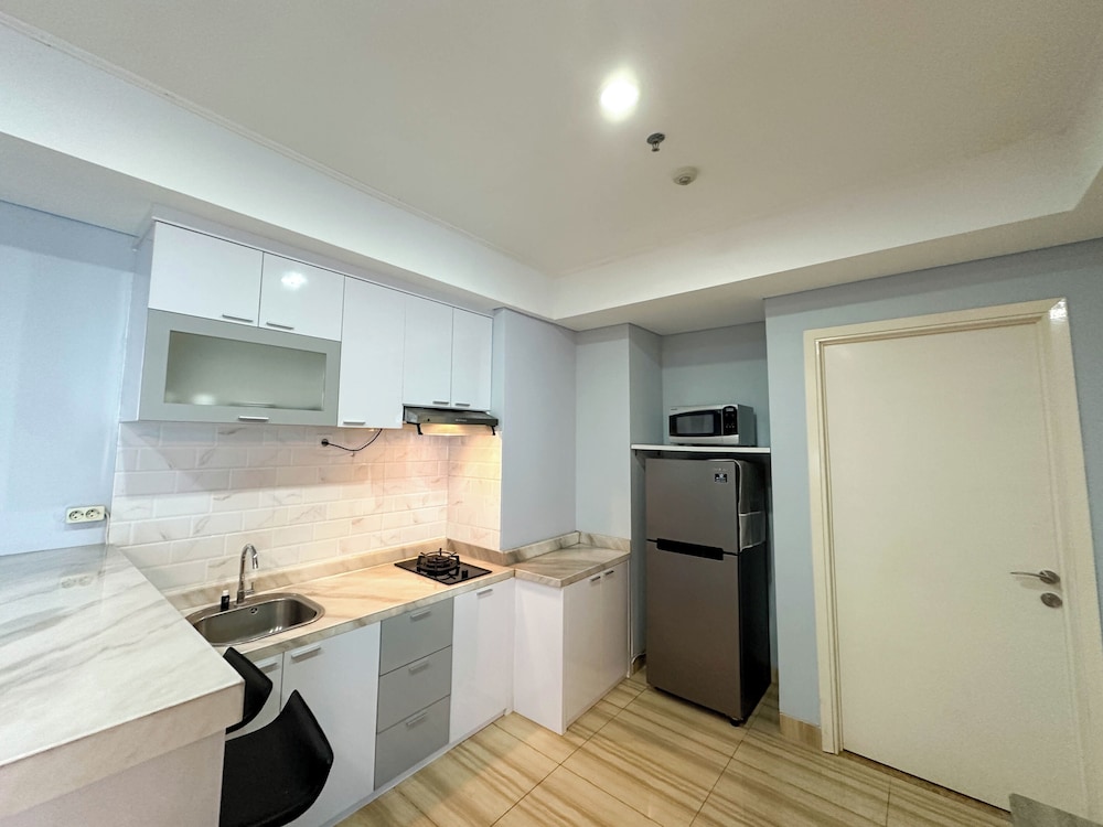 Spacious And Cozy 3Br At Grand Sungkono Lagoon Apartment