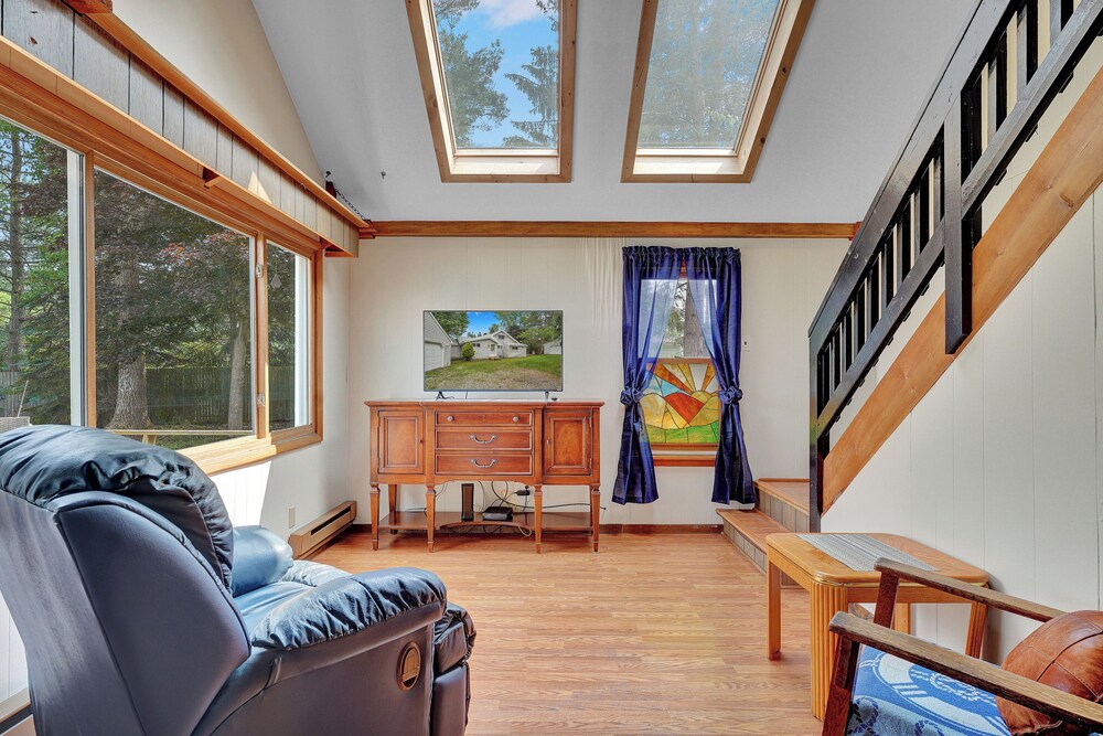 Private Dock & Lake Views: Home on Lime Lake