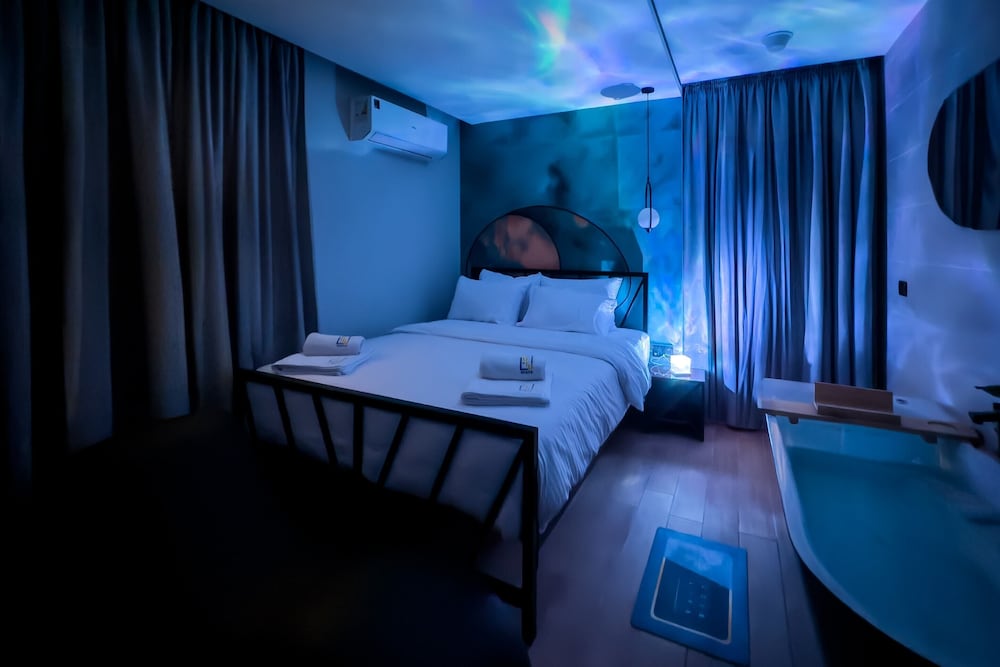 The 2bdr Placid Pod w/ Jacuzzi 5min to CAI Airport