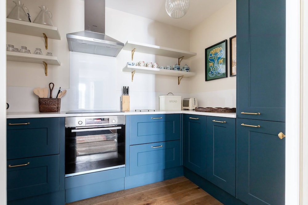 Tite Street IX by Onefinestay