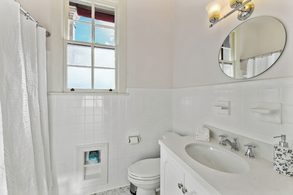 French Quarter Lanaux Mansion B & B