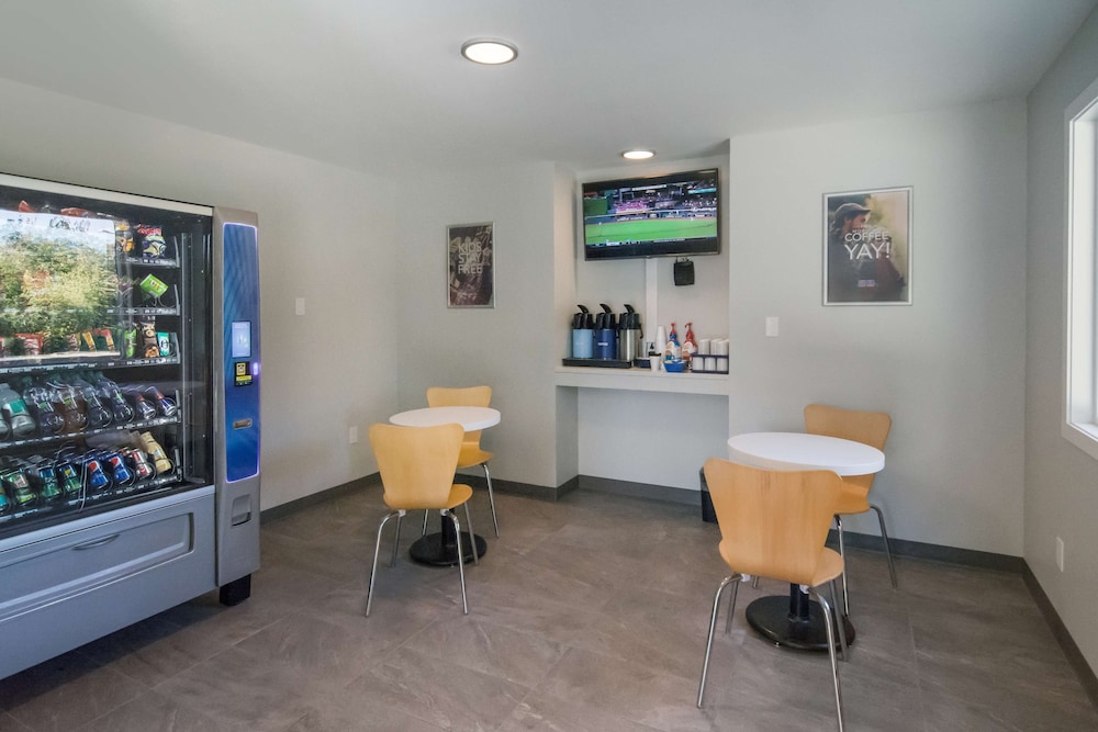 Motel 6 Saanichton, BC - Victoria Airport