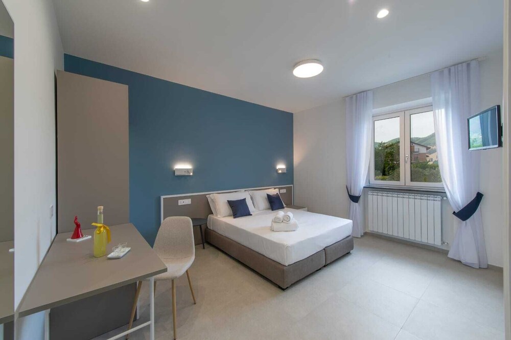Rossy Palace Amalfi Coast Suites