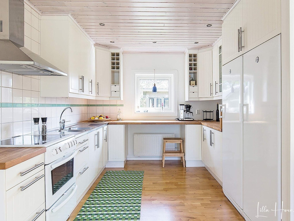 9 Person Holiday Home in Lottorp view 3