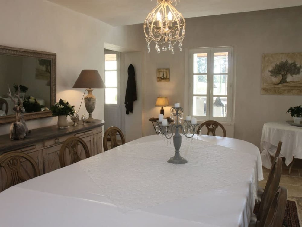 Bastide de Charme Private Pool in Heart of Luberon