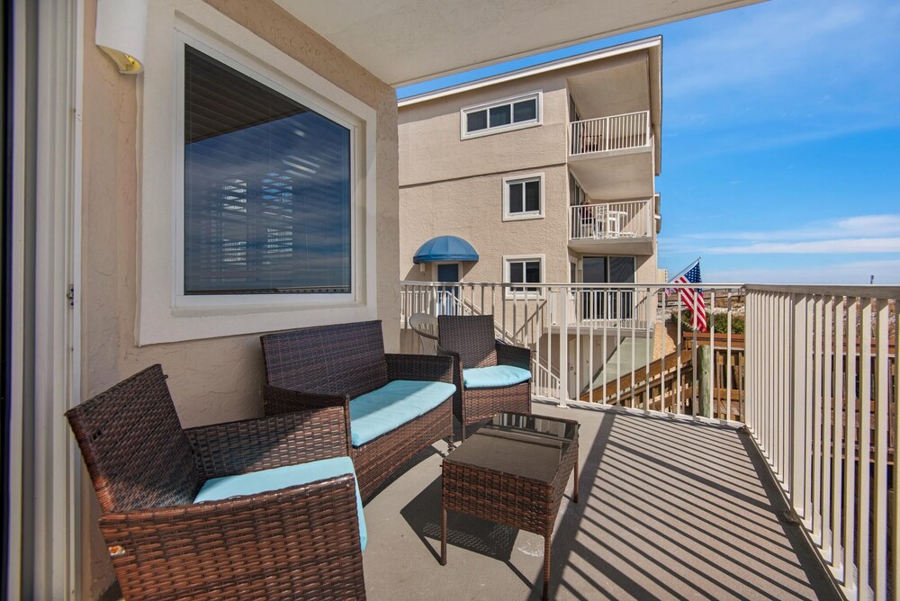 Starboard Village 411
