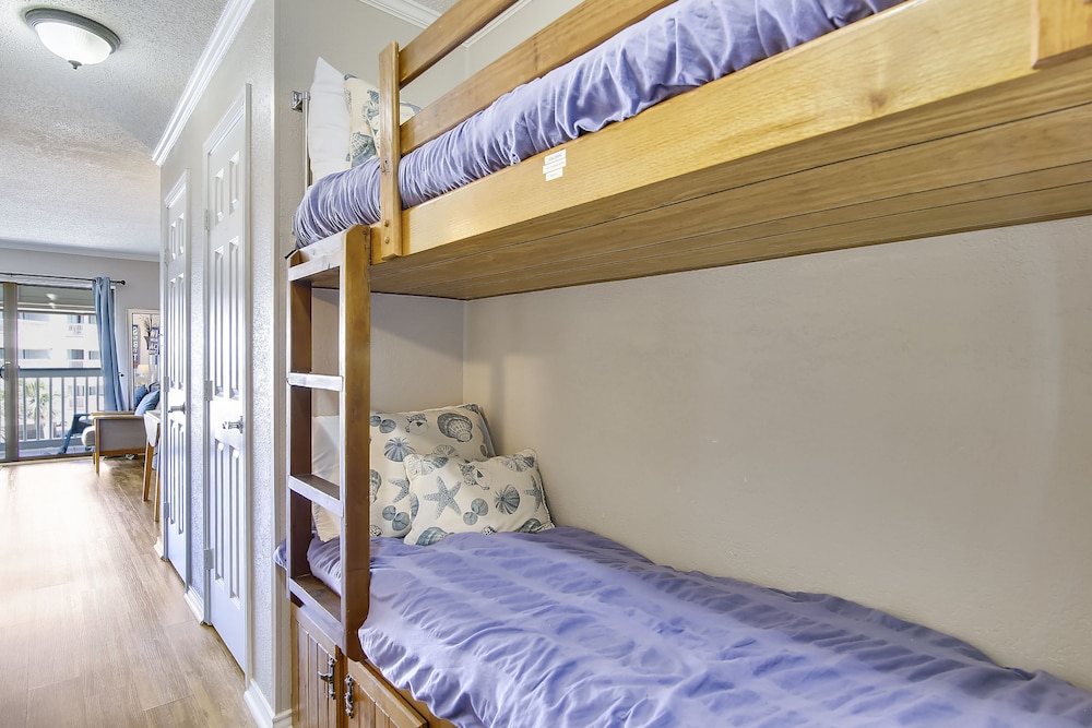 Casa Del Mar Beach Suites by AB Sea Resorts