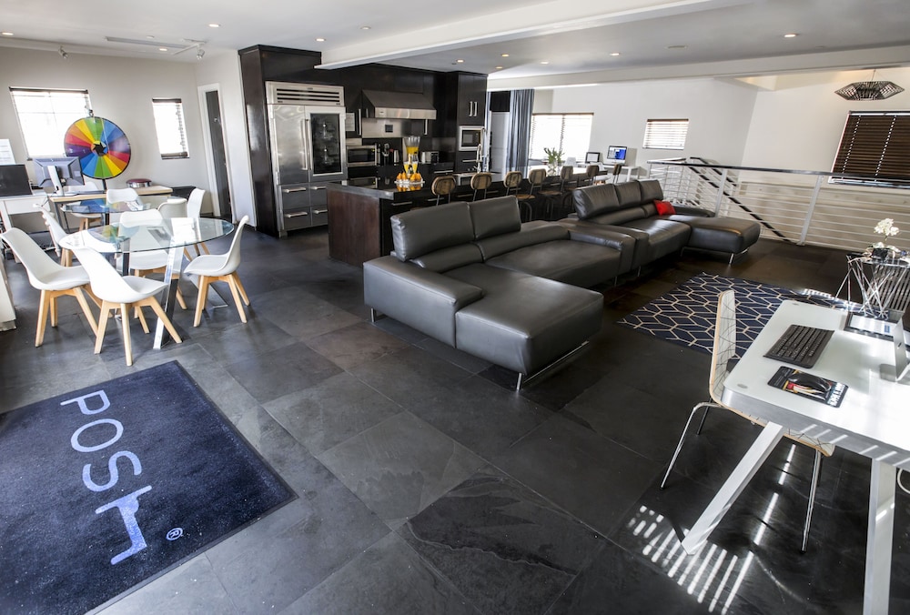 Posh South Beach Hostel