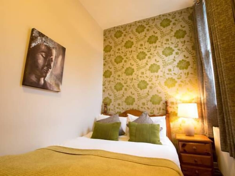The White Hart Country Inn