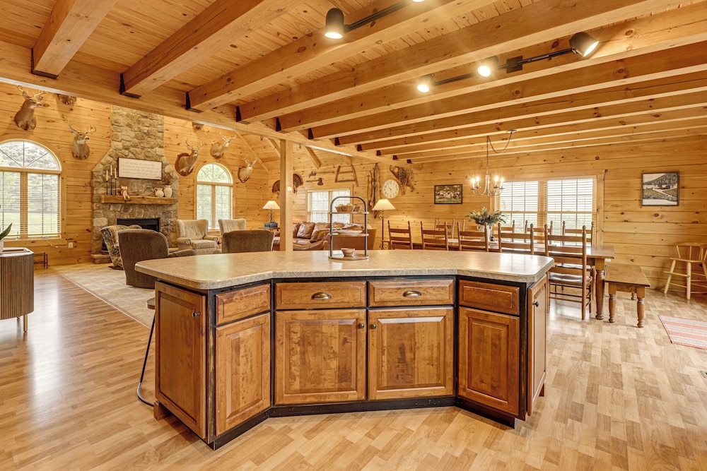 Game Room + Fire Pit: Sprawling Westfield Retreat!