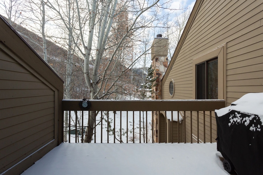 Queen Esther at Deer Valley Resort - Three Bedroom Condo with Hot Tub #2358 3 Condo